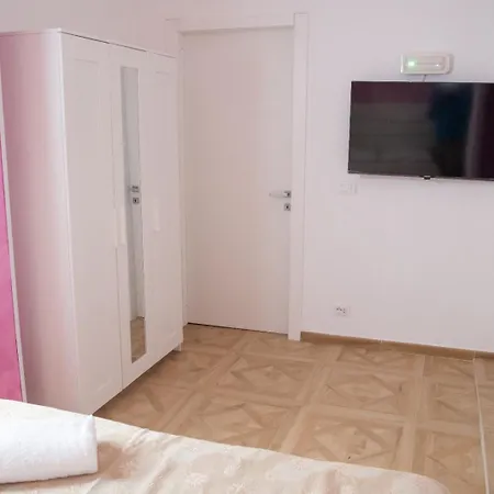 Fly לינה וארוחת בוקר רג'יו די קאלאבריה