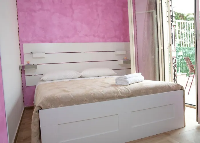 Fly ベッド・アンド・ブレックファスト